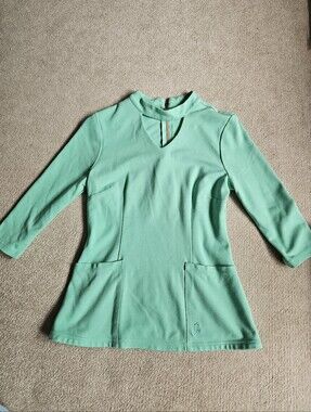 Jaanuu Surgical Green Cutout Scrub Top-S